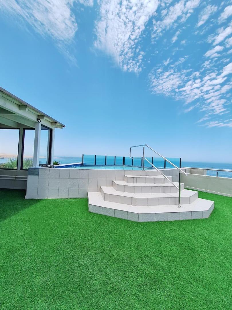 Camere Da Letto- Hotel-On-The Beach Self Catering 스바코프문트 외부 사진